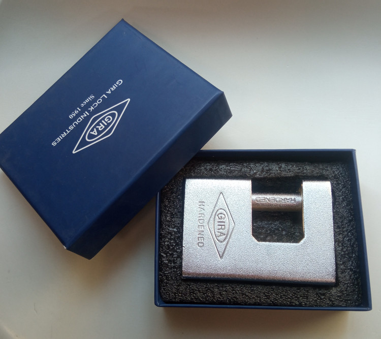 قفل کتابی گیرا