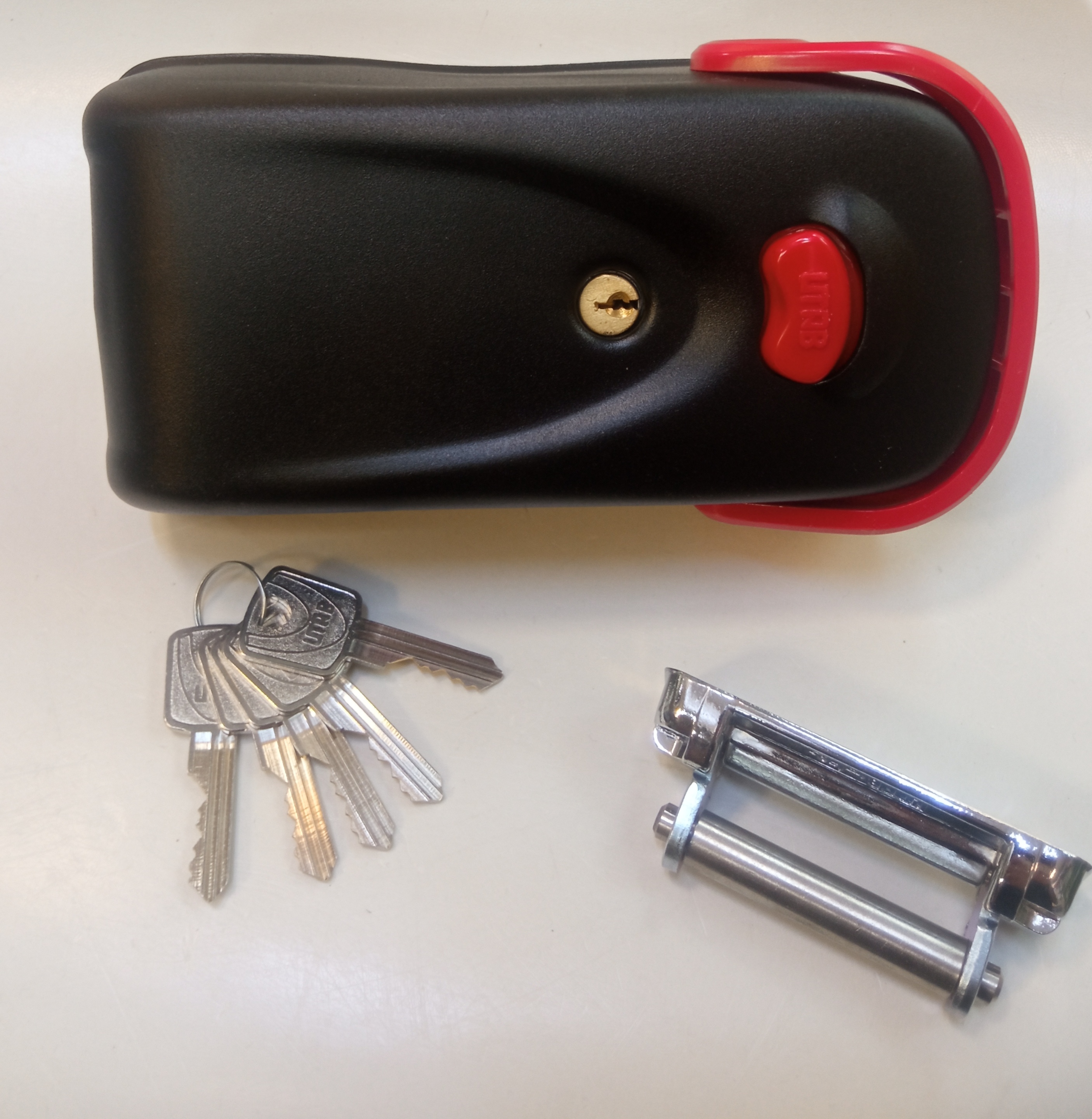 قفل حیاطی برقی کله گاوی یوتاب