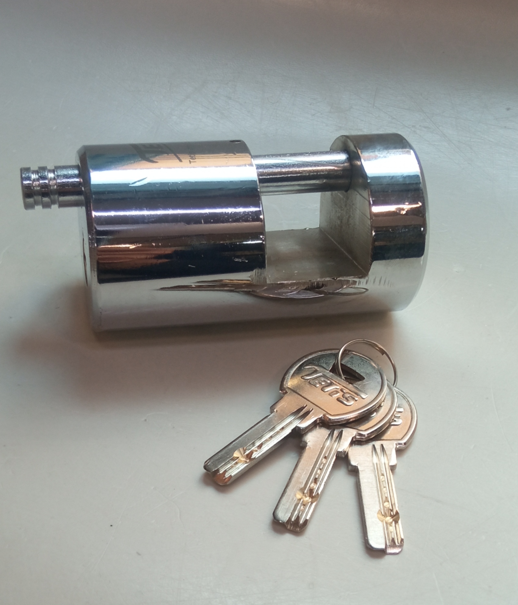 قفل استوانه