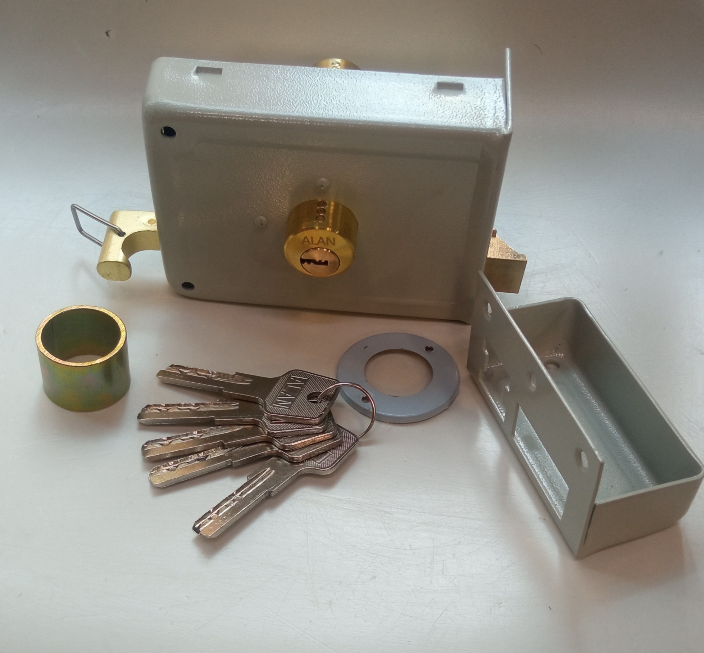 قفل حیاطی ALAN